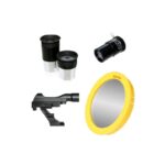 Bresser N 76/700 bijgeleverde oculairs (4 mm & 20 mm), red dot finder, 3× Barlow-lens en zonnefilters