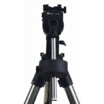 iOptron CEM26 Montering GoTo LiteRoc (3) iOptron CEM26 achteraanzicht van montering op LiteRoc statief met vaste accessoirehouder