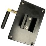 iOptron Control Box iMate (5) iOptron Control Box iMate onderzijde met montagebeugel voor zwaluwstaart